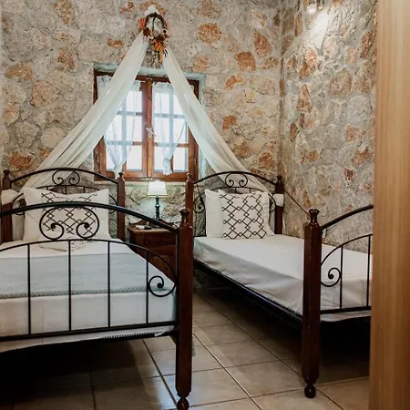 Aigli Βίλα Δρέπανο