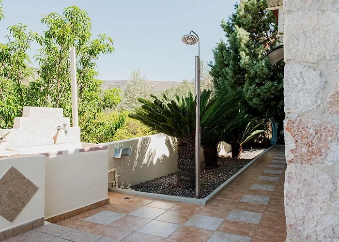 Aigli Βίλα Δρέπανο